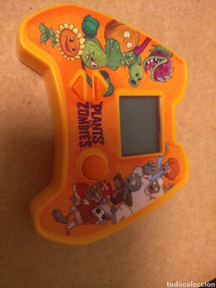 Videojuegos y consolas: Consola burger King Plants vs Zombies ,funciona - Foto 3
