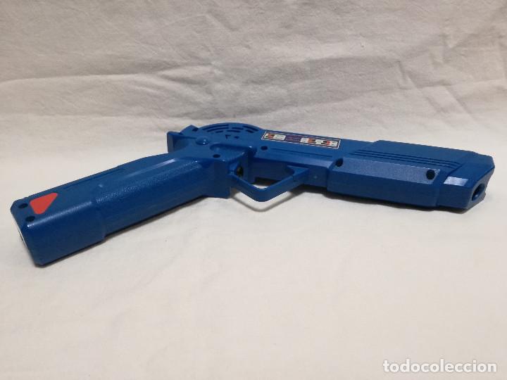 Videojuegos y consolas: PISTOLA SEGA LOCK-ON LOCK ON - Foto 3