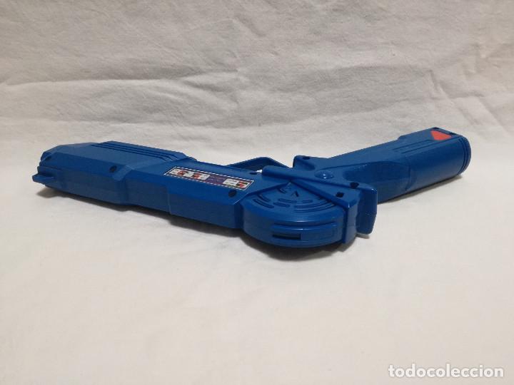 Videojuegos y consolas: PISTOLA SEGA LOCK-ON LOCK ON - Foto 4