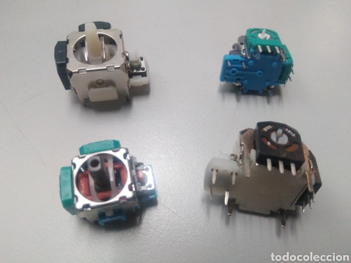 Videojuegos y consolas: Joystick de, PS2, XBOX 360, y PS3, PS4, XBOX ONE - Foto 1