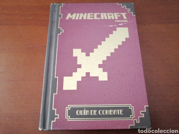 Videojuegos y consolas: MINECRAFT GU&Iacute;A DE COMBATE MOJANG 1 EDICI&Oacute;N 2015 - Foto 1