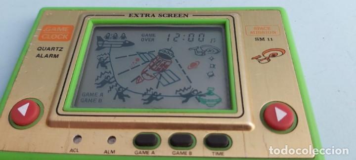 Videojuegos y consolas: ANTIGUA MAQUINITA GAME WATCH DE EXTRA SCREEN SPACE MISSION - Foto 2