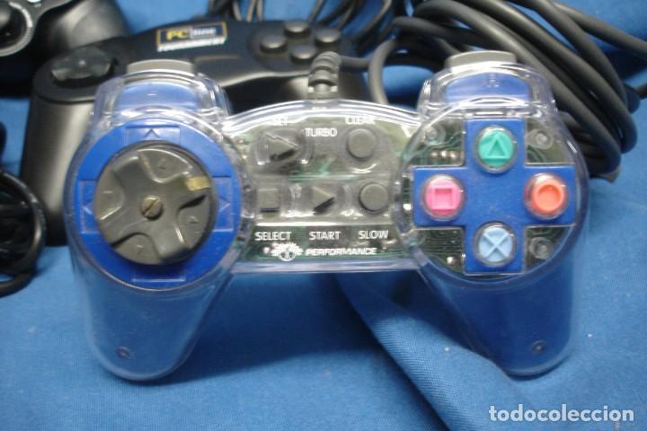 Videojuegos y consolas: LOTE SURTIDO DE JOYSTICK - Foto 2