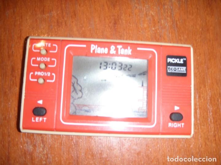 Videojuegos y consolas: MAQUINTA LCD PLANE AND TANK FUNCIONANDO PICKLE - Foto 2