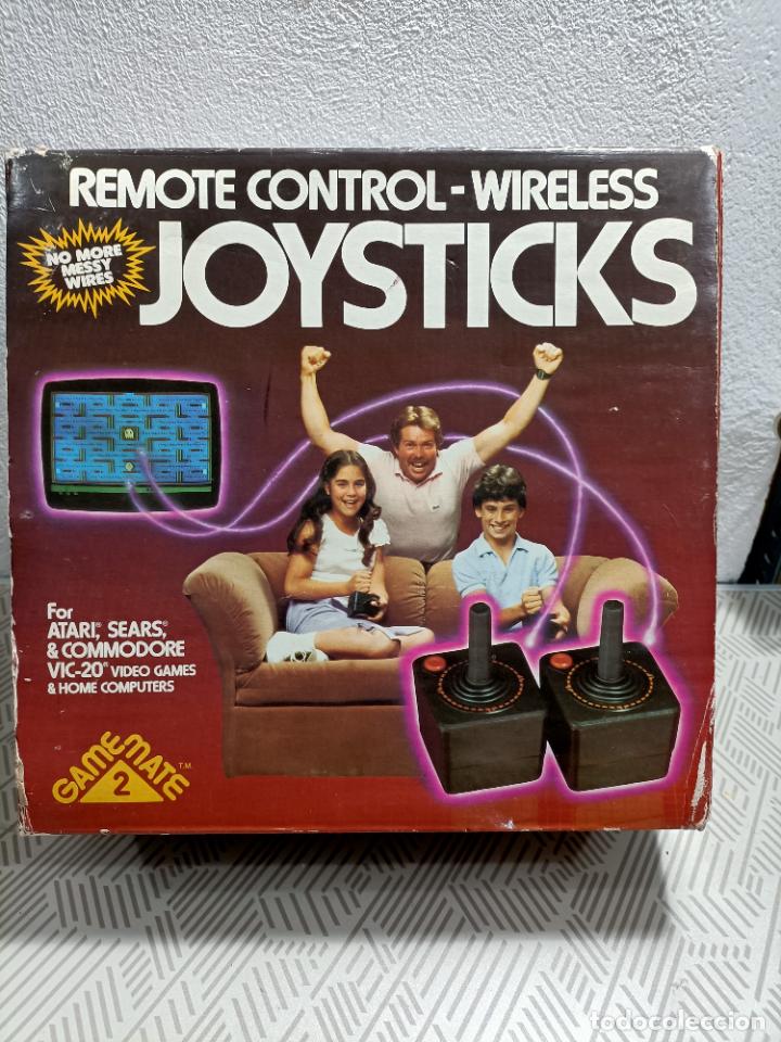 Videojuegos y consolas: Antiguos joysticks inal&aacute;mbricos para consola Atari y comodore - Foto 1