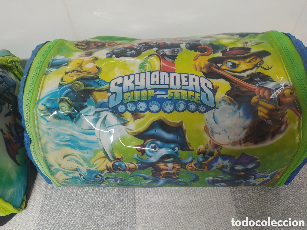 Videojuegos y consolas: LOTE SKYLANDERS 45 piezas - Foto 3