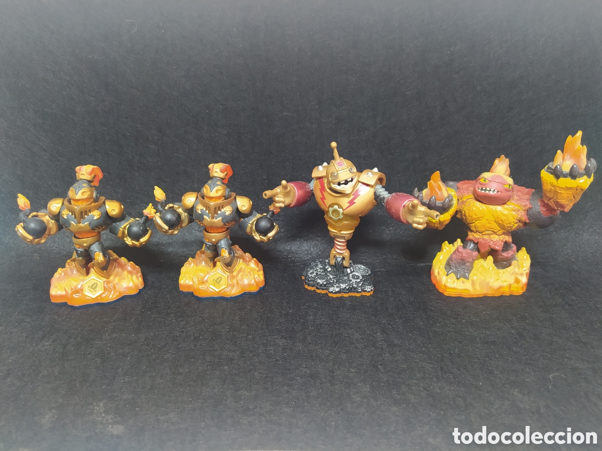 Videojuegos y consolas: LOTE SKYLANDERS 45 piezas - Foto 6