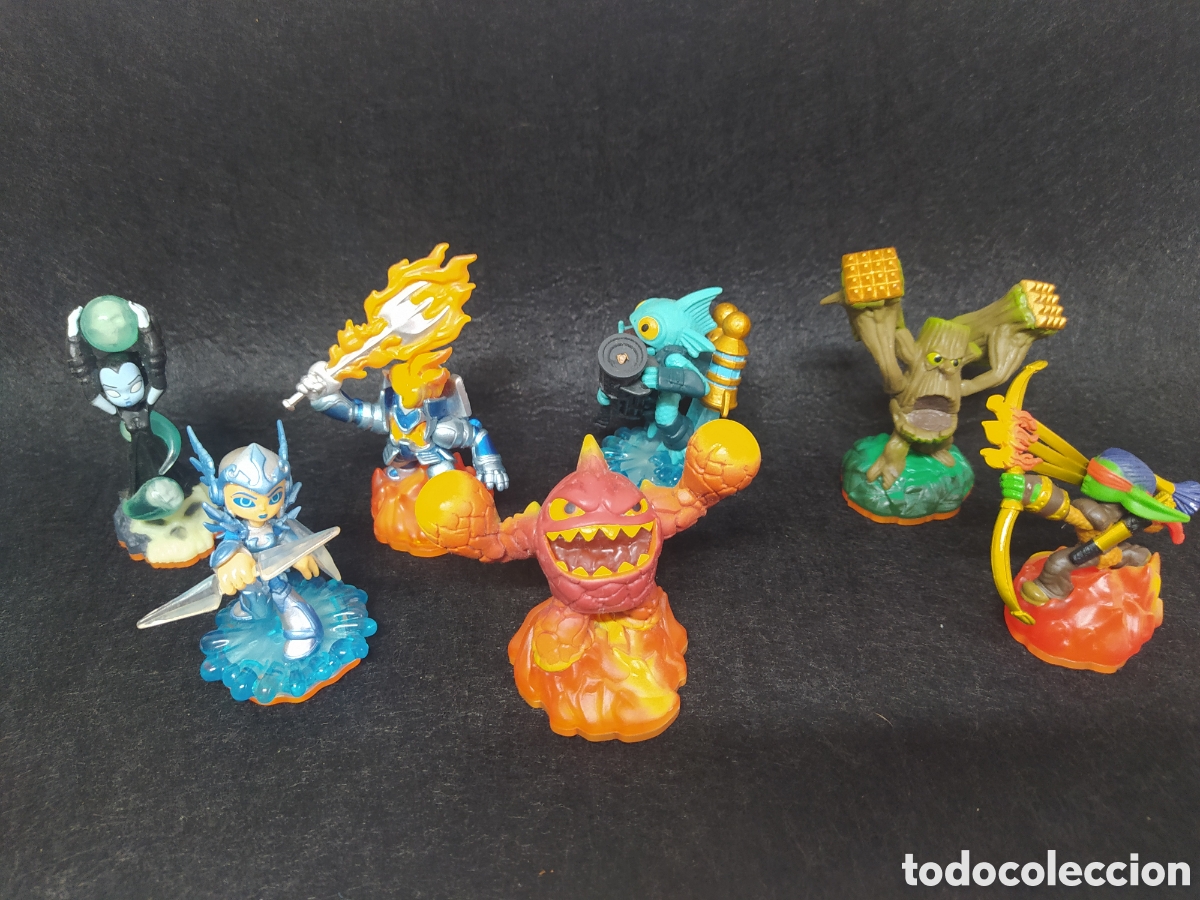 Videojuegos y consolas: LOTE SKYLANDERS 45 piezas - Foto 11
