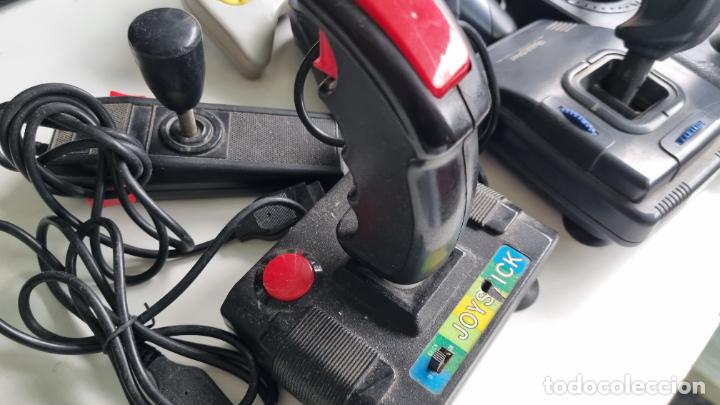 Videojuegos y consolas: 11 CONTROLADORES (JOYSTICK, MANDOS, GAMEPAD, MEGA DRIVE, MASTER SYSTEM, PC (A REPARAR) - Foto 3