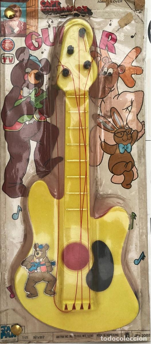 Videojuegos y consolas: Guitarra Captain Kangaroo - Foto 1