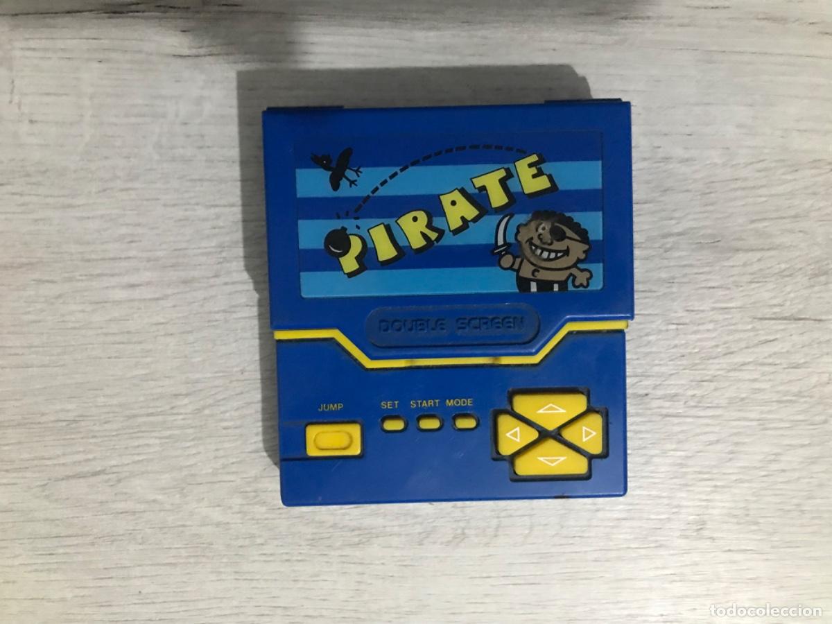 Videojuegos y consolas: Maquinita P&iacute;rate double screen - Foto 1