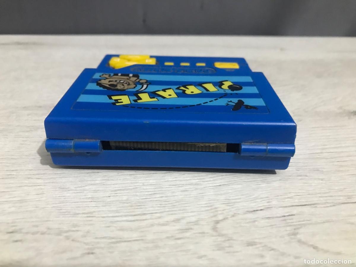 Videojuegos y consolas: Maquinita P&iacute;rate double screen - Foto 16