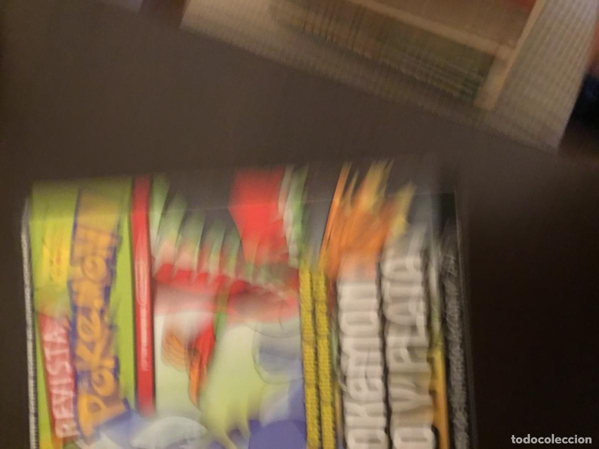 Videojuegos y consolas: Revista Pokemon con poster - Foto 1