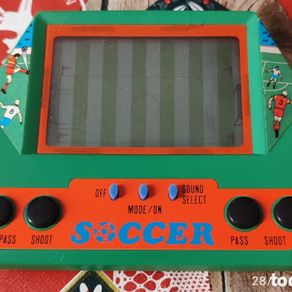 jeu electronique bandai 1985 PRO SOCCER fonctionne et asser jeu electronique bandai 1985 PRO SOCCER fonctionne et asser