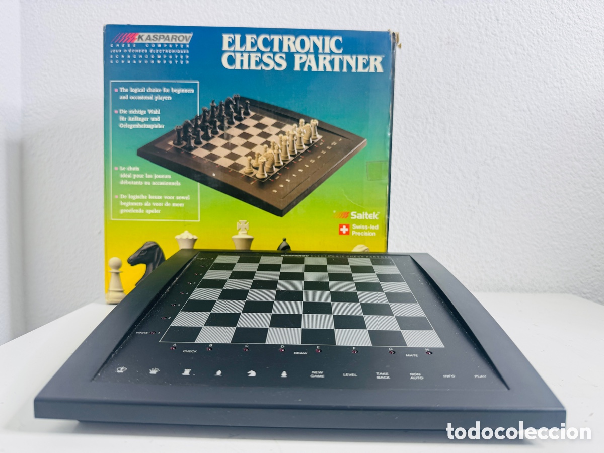 Videojuegos y consolas: Kasparov Chess Computer 1988 - Foto 1