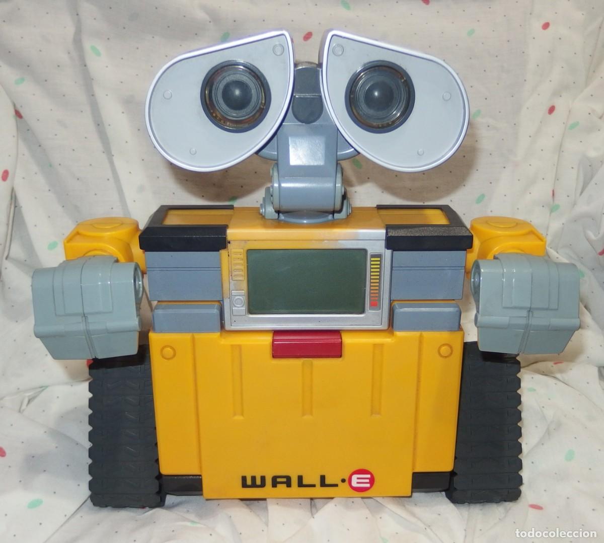 Videojuegos y consolas: WALL-E GAME BOY,FUNCIONANDO Y CON SISTEMA DE VOZ - Foto 1