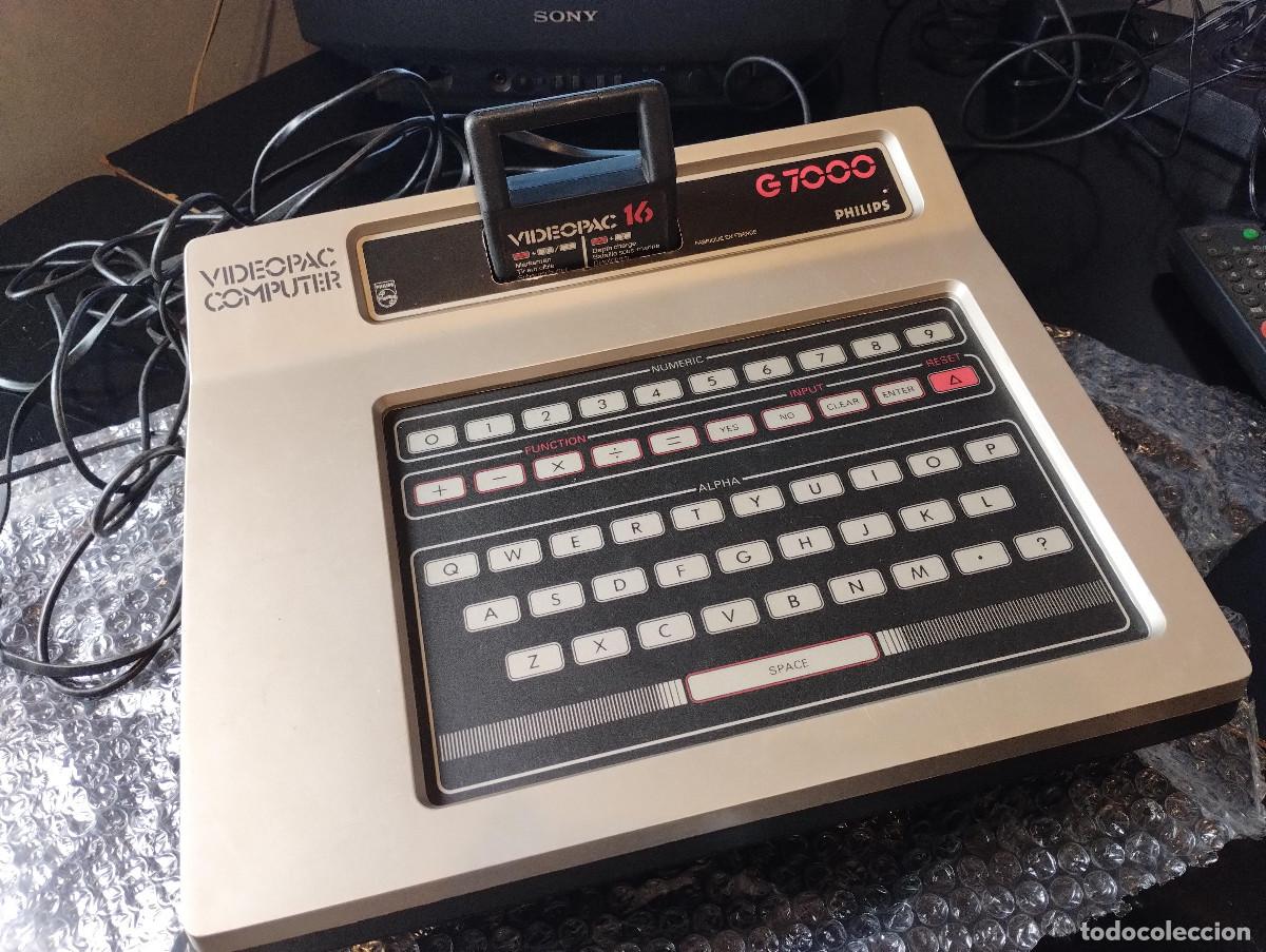 Videojuegos y consolas: Consola Philips Videopac Computer G-7000 con mandos y juego. Funciona - Foto 5