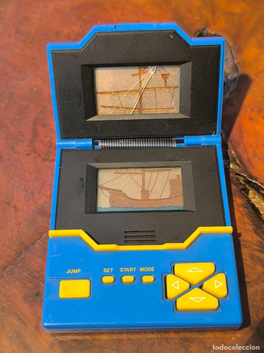 Videojuegos y consolas: PIRATE DOUBLE SCREEN/GAME & WATCH CONSOLA AZUL - Foto 1