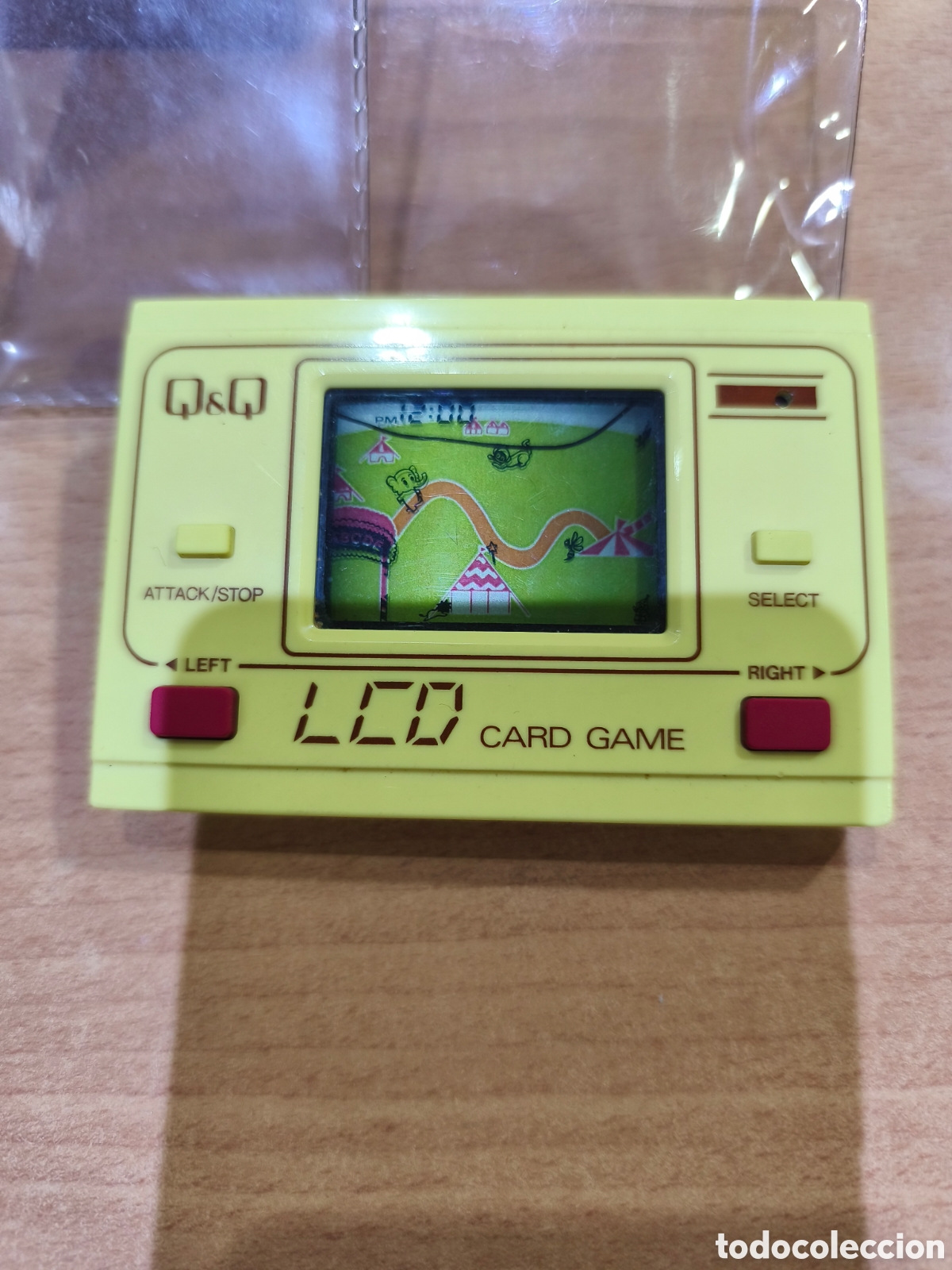 Videojuegos y Consolas: Maquinita Q&Q CARD GAME A&Ntilde;OS 80 EN BUEN ESTADO. FUNCIONA