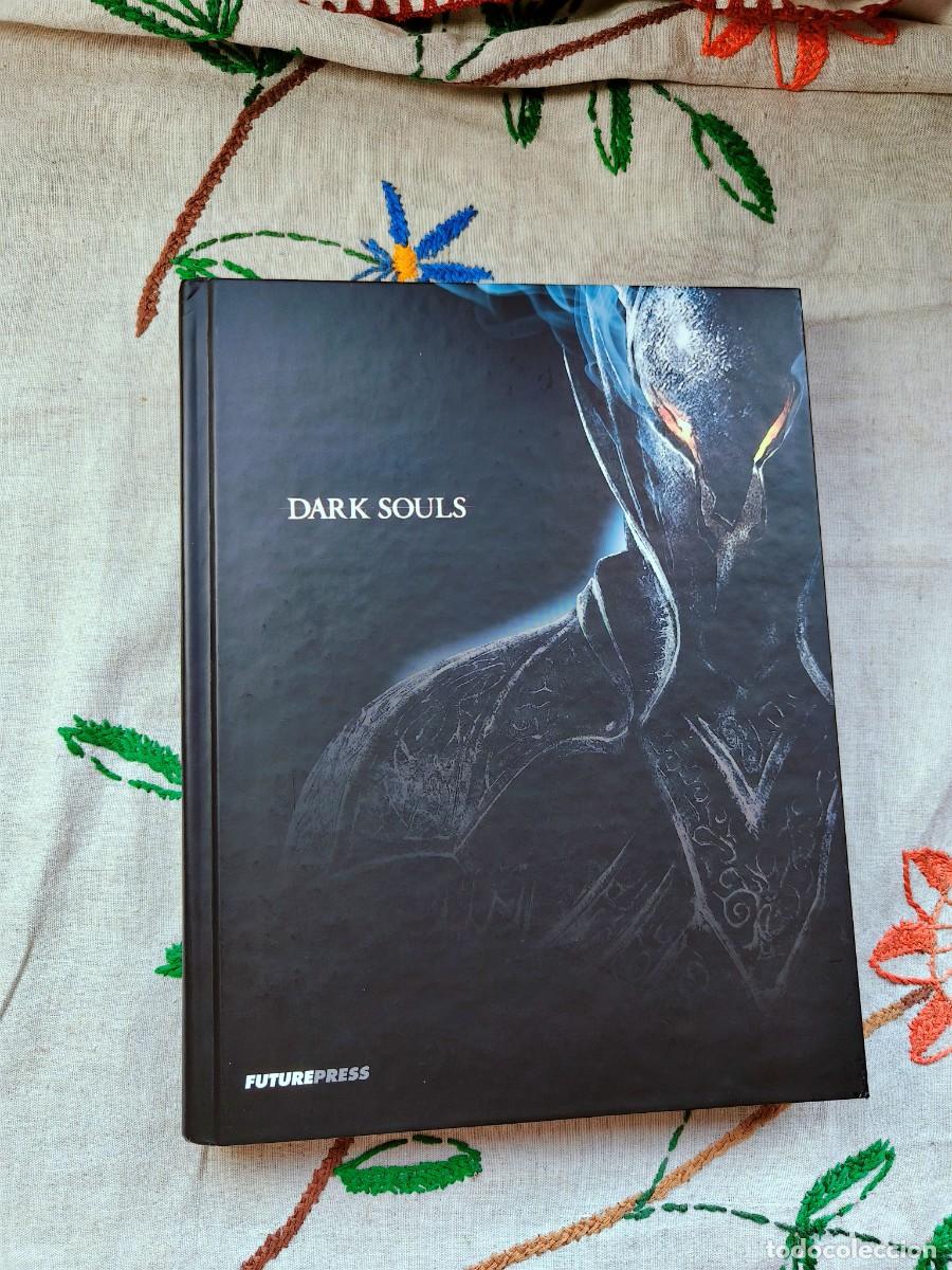 Videojuegos y Consolas: Gu&iacute;a coleccionista de Dark Souls. From Software. Future press. Ingl&eacute;s.