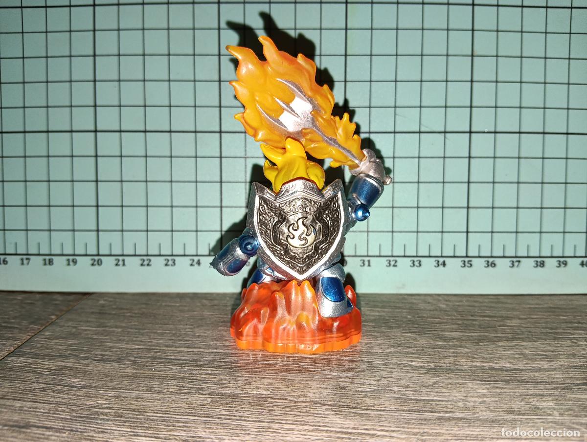 Videojuegos y consolas: Figura Skylanders Giants Ignitor Activision - Foto 3