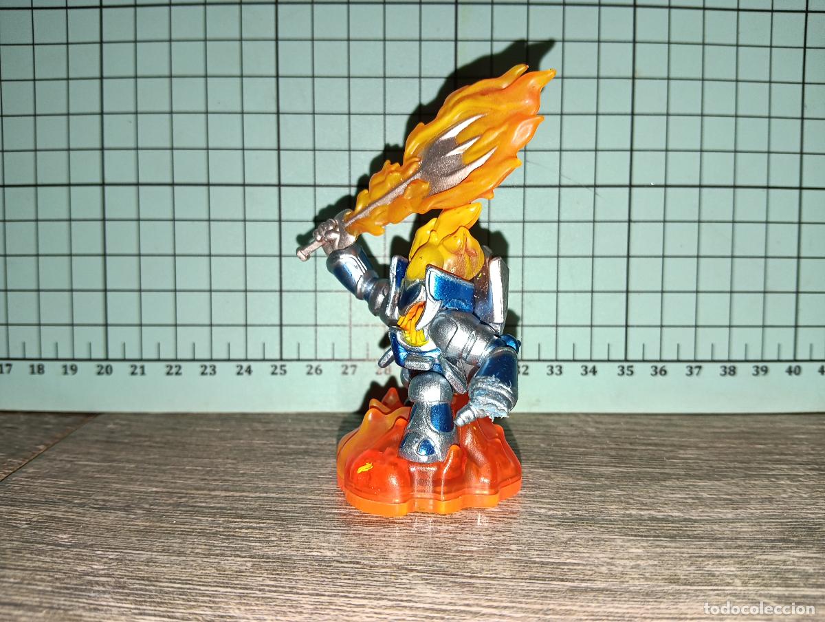 Videojuegos y consolas: Figura Skylanders Giants Ignitor Activision - Foto 4