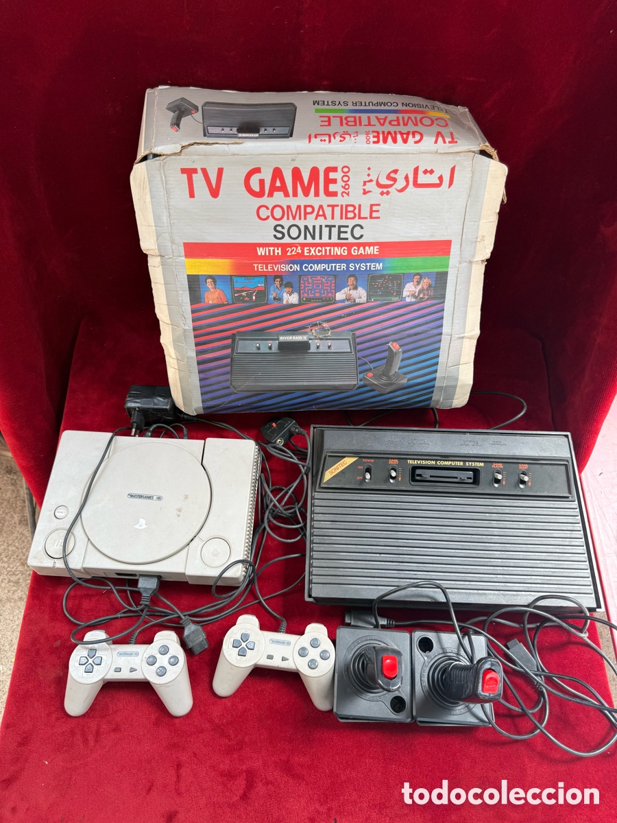 Videojuegos y consolas: Lote de antiguas consolas,Sonitec y Master Games!