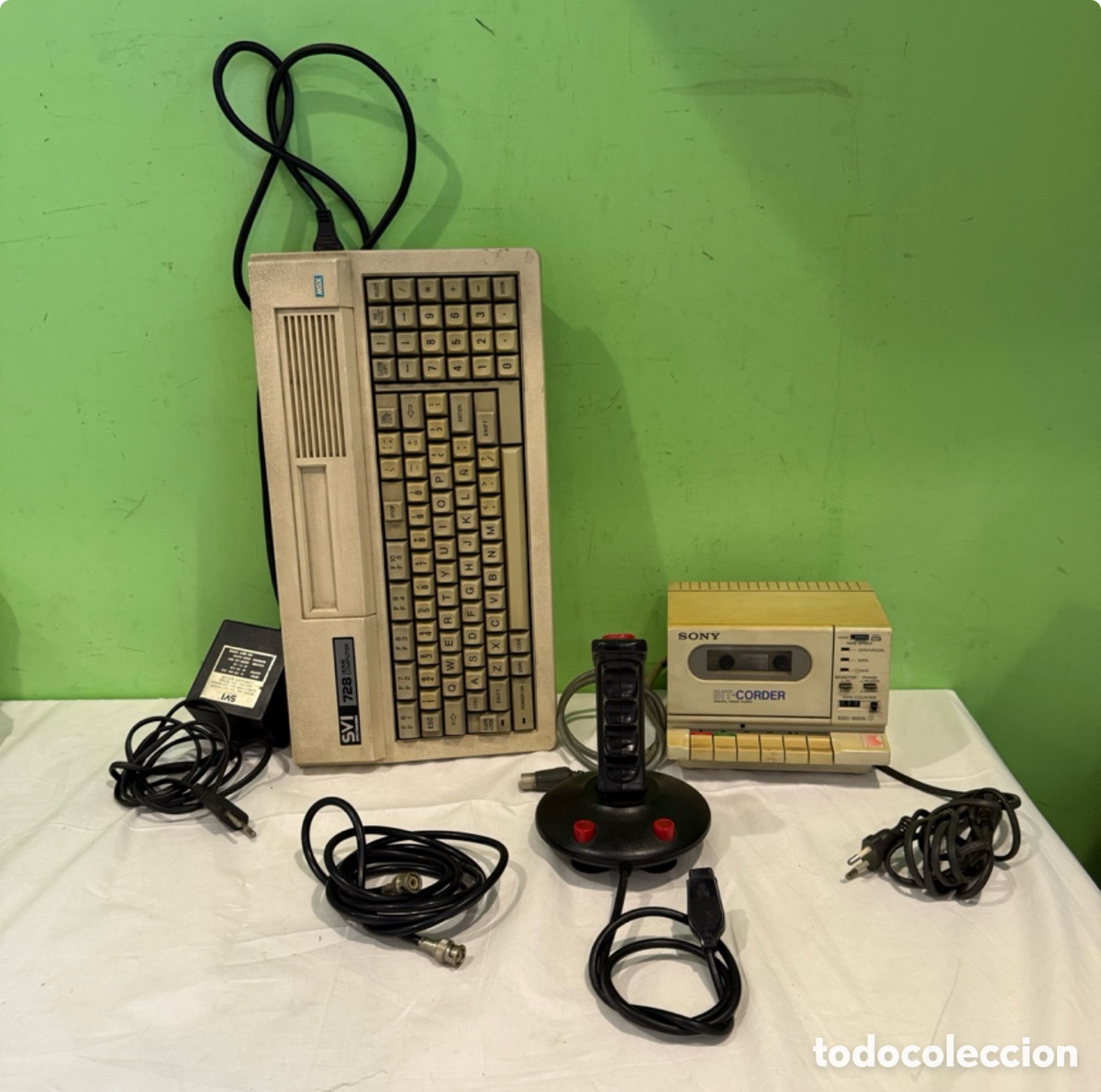 Jeux Vid&eacute;o et Consoles: Ordenador MSX Spectravideo SVI-728 + Sony Bit-Corder SDC-600S + accesorios