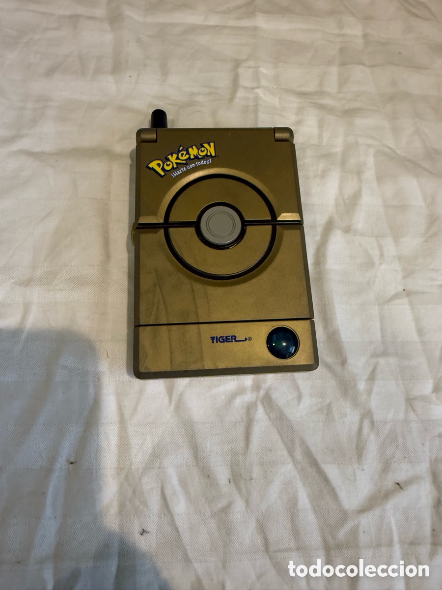 Videojuegos y consolas: Pok&eacute;mon Pok&eacute;dex Deluxe Tiger Electronics 2001 &ndash; dispositivo electr&oacute;nico vintage