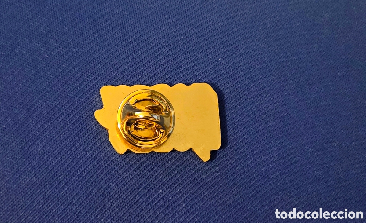 Videojuegos y consolas: Pin Hobby Consolas. Original. - Foto 3
