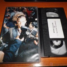Vídeos y DVD Musicales: ROBBIE WILLIAMS LIFE THRU A LENS VIDEO VHS PROMOCIONAL ESPAÑOL MUY RARO TAKE THAT POCAS UNIDADES
