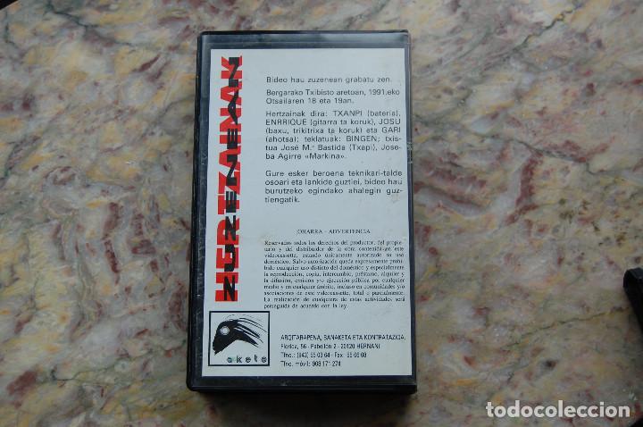 V&iacute;deos y DVD musicales: ertzainak. 1991. - Foto 2