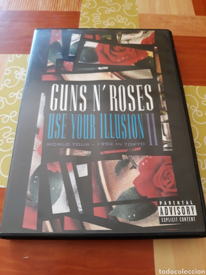 Vid&eacute;os y DVD Musicaux: Dvd - guns n'roses use your illusion II ( world tour - 1992 in tokio )