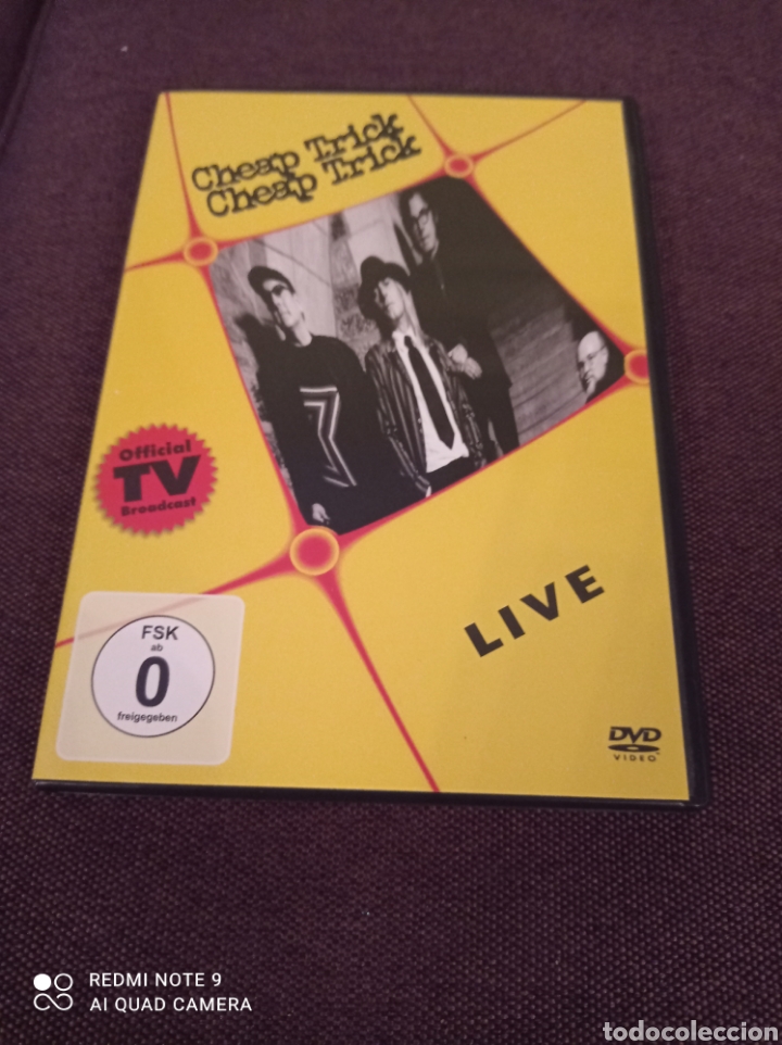 V&iacute;deos y DVD musicales: CHEAP TRICK. Live. - Foto 1