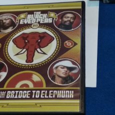 Vídeos y DVD Musicales: THE BLACK EYEDPEAS. DVD HIP HOP. BEHIND THE BRIDGE TO ELEPHUNK. 2004. SIN APENAS USO. Lote 370767111