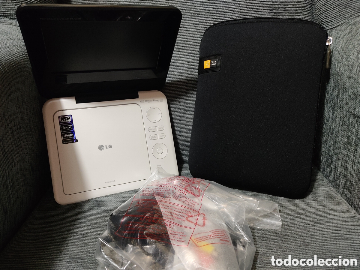 V&iacute;deos y DVD Musicales: DVD port&aacute;til LG pantalla 7&rdquo;