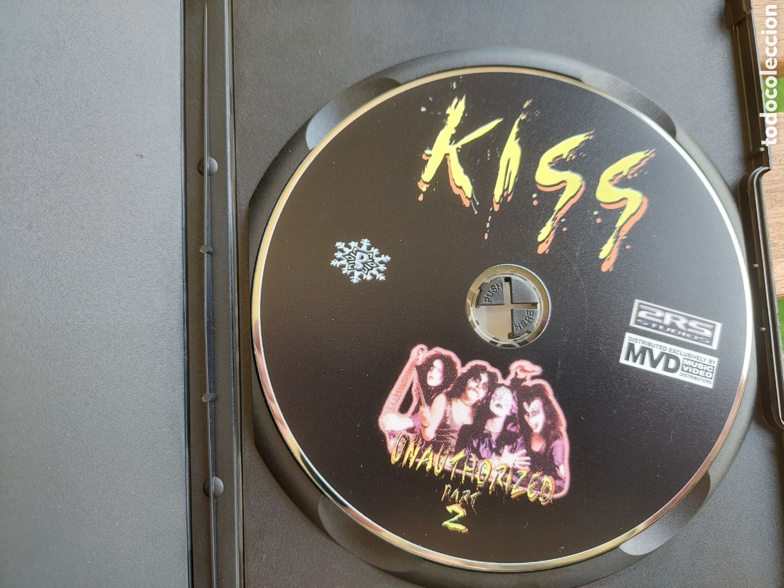 V&iacute;deos y DVD musicales: KISS DVD Unauthorized 2 - Foto 4
