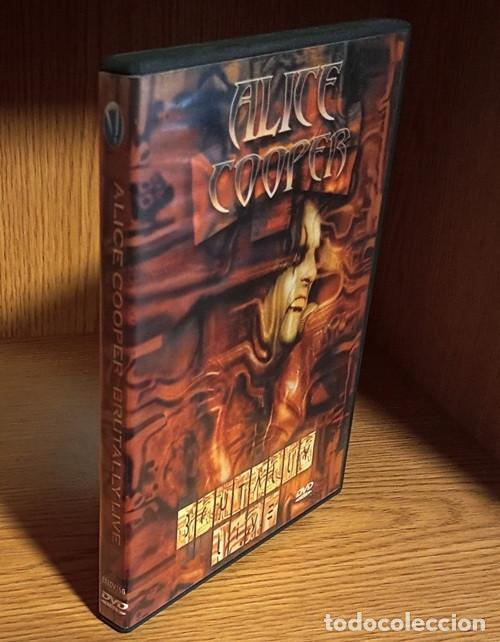 V&iacute;deos y DVD Musicales: [DVD]. ALICE COOPER. BRUTALITY LIVE.