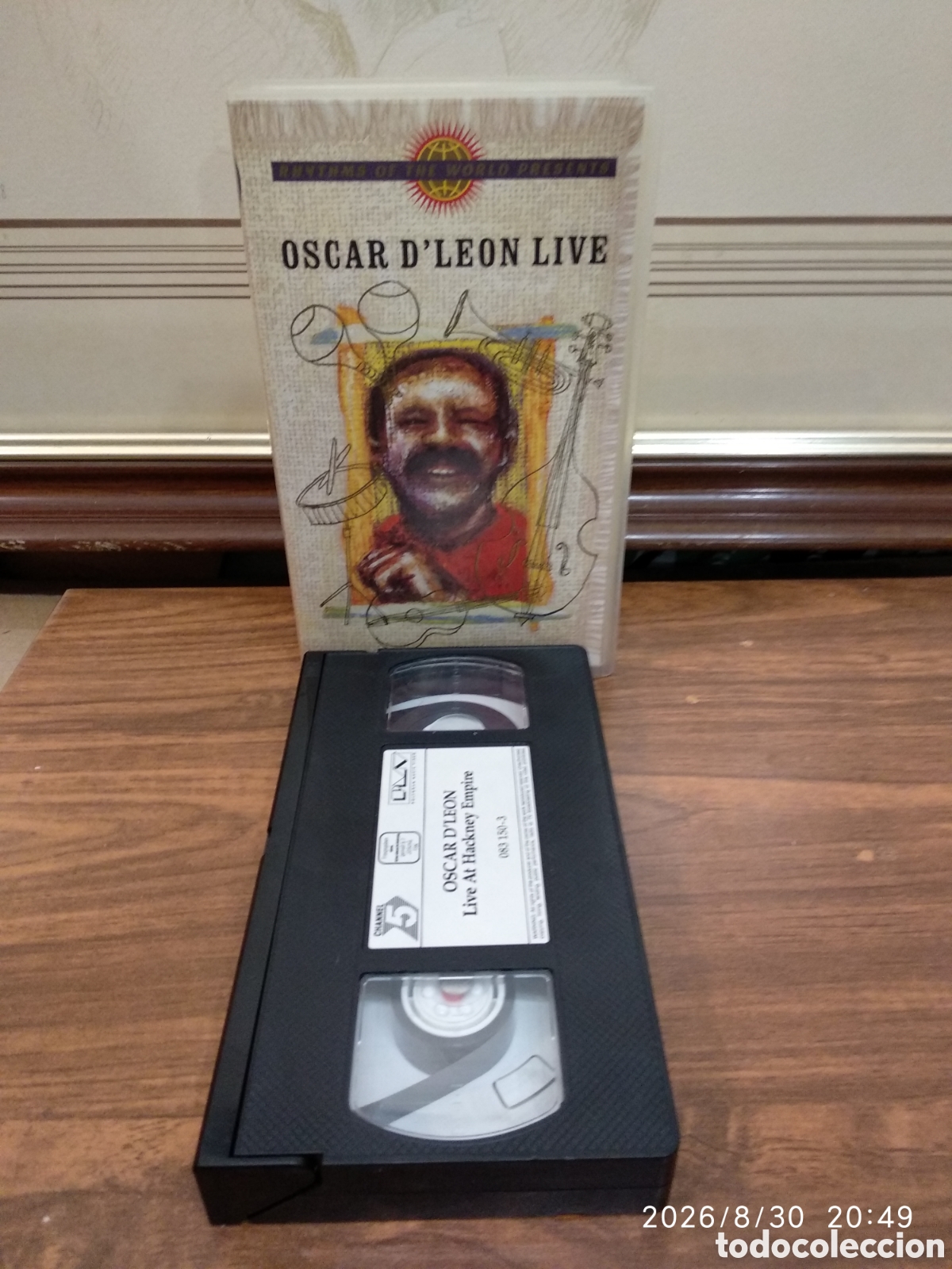 V&iacute;deos y DVD musicales: &Oacute;scar Dleon,live at Hackney Empire - Foto 6