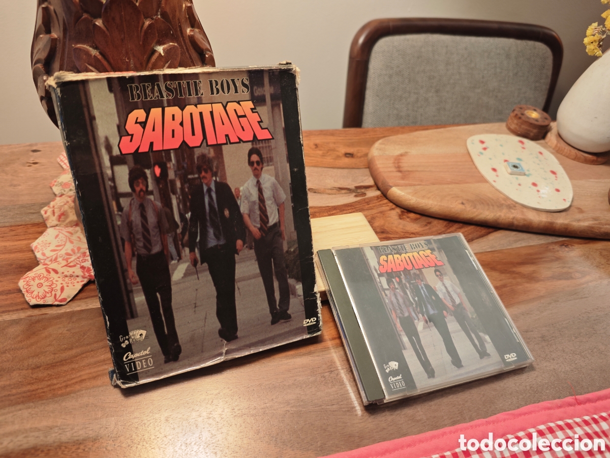 V&iacute;deos y DVD musicales: Beastie Boys - Sabotage DVD NTSC, Regi&oacute;n 1 Edici&oacute;n USA 1997