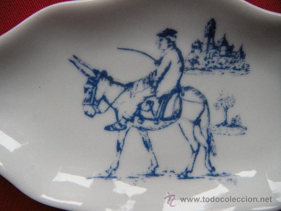 Vintage: PLATO OVALADO ESCENA HOMBRE MONTADO EN BURRO