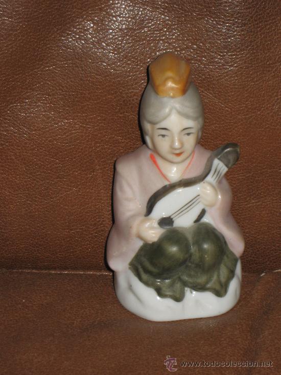 Vintage: PRECIOSA FIGURA DE PORCELANA DE 10CM