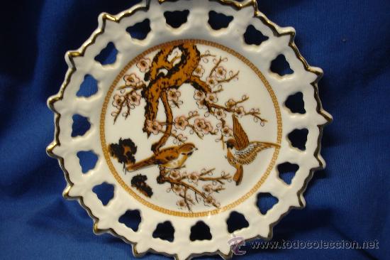 Vintage: -ANTIGUO PLATO DE CER&Aacute;MICA ILUSTRADO CON MOTIVOS DE P&Aacute;JAROS