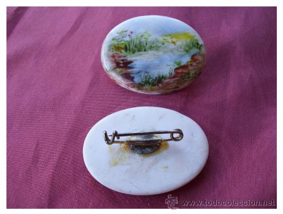 Vintage: ANTIGUO BROCHE DE PORCELANA,  PAISAJE PINTADO A MANO. 4'5 X 3'5 CM.