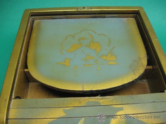 Vintage: CURIOSO Y RARO PEINADOR DE DAMA CON PERSIANA Y ESPEJIN PLEGABLE, ART DECO 1920. MADERA SERIGRAFIADA.