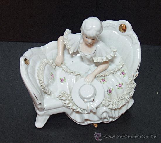 Vintage: FIGURA DE PORCELANA DE EPOCA /// A&Ntilde;OS 60-70 ///