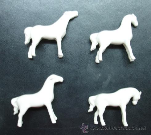 Vintage: 4 CABALLOS DE PORCELANA. - Foto 1