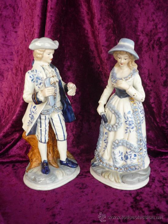 Vintage: PAREJA ROMANTICA DE EPOCA (PORCELANA) MEDIDA: 26CM.  A&Ntilde;O70