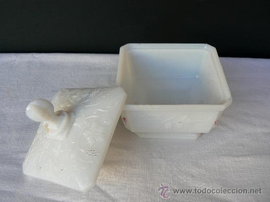 Vintage: AZUCARERO CRISTAL OPALINA BLANCO.CON TAPA. - Foto 2