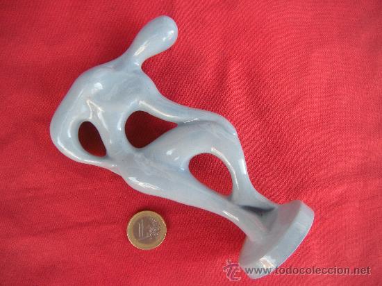 Vintage: FIGURA EN PORCELANA. PRODUCTO FARMACIA LIONEURIN
